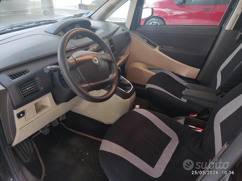 Usata Lancia Musa 2006 Marrone Monovolume