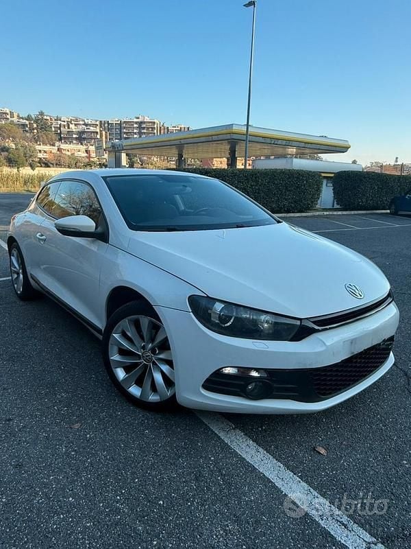 Bianco Usata 2011 VW Scirocco Coupé | 7500 € (Buon prezzo) - Immagine 1/4