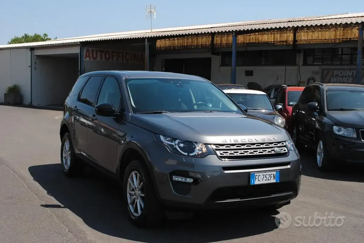 Usata Land Rover Discovery Sport HSE Luxury 150 CV (110 kW) 2016 Grigio SUV