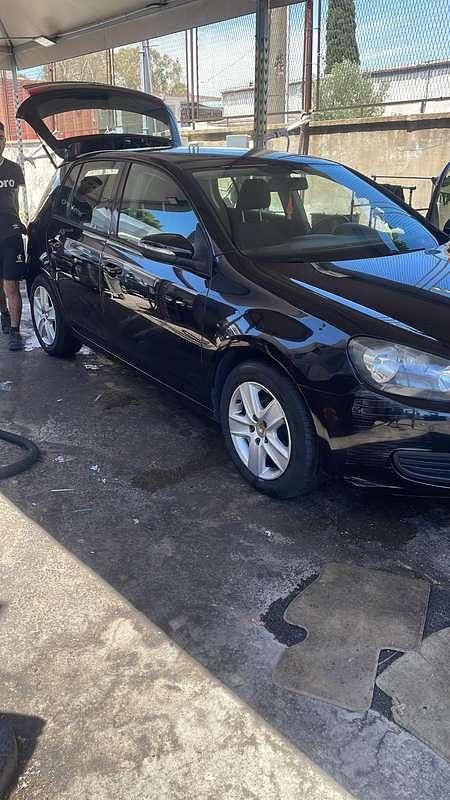 Usata VW Golf VI Comfortline 105 CV (77 kW) 2011 Nero Utilitaria