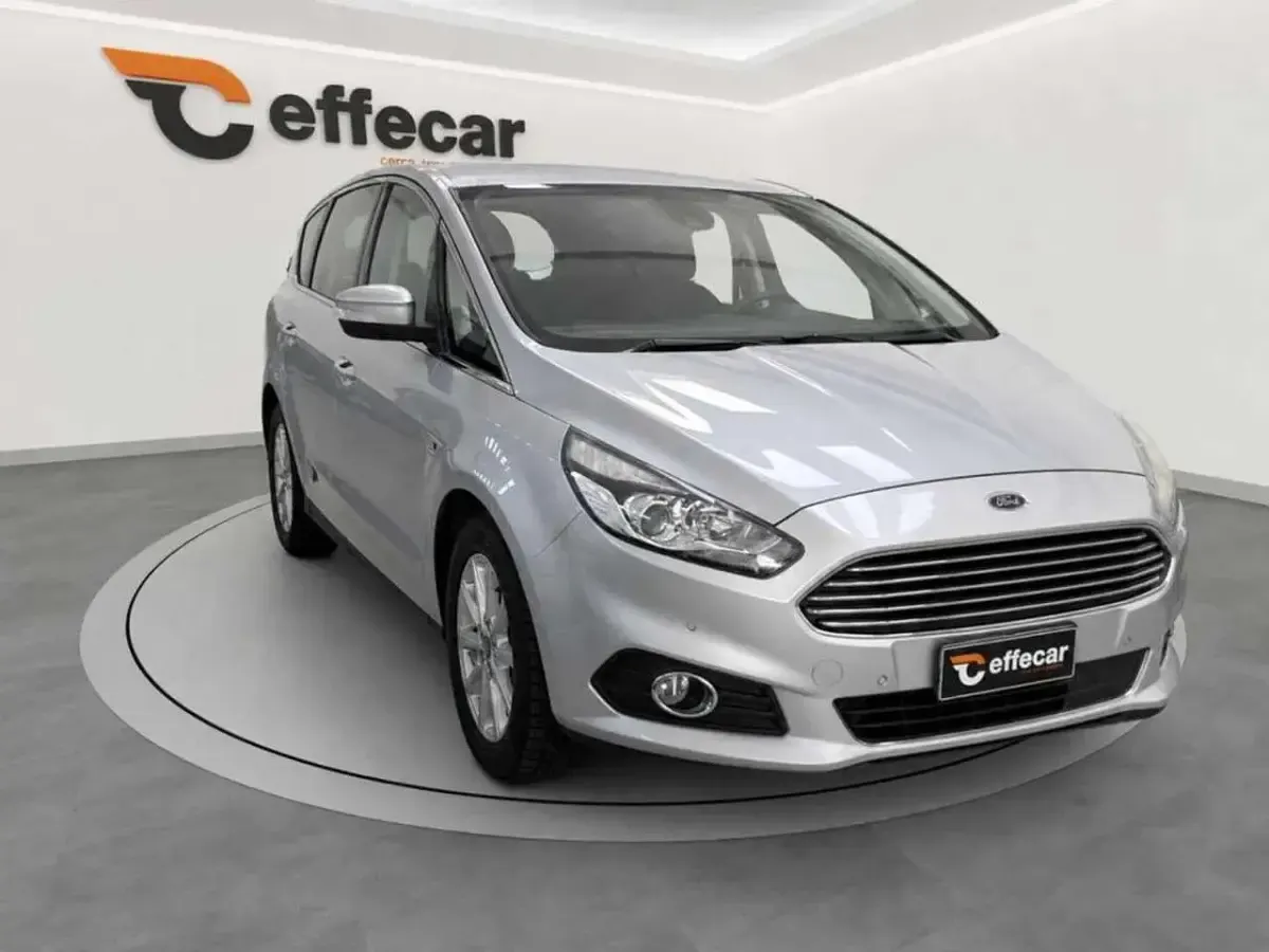 Usata Ford S-MAX Vignale 150 CV (110 kW) 2016 Argento Monovolume