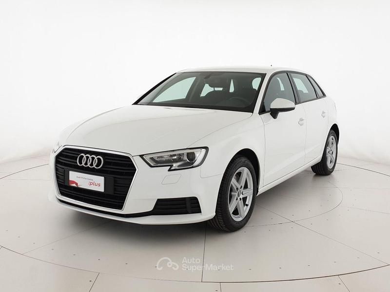 Bianco Usata 2020 Audi A3 Business Tre volumi | 20.900 € (Super prezzo) - Immagine 1/4