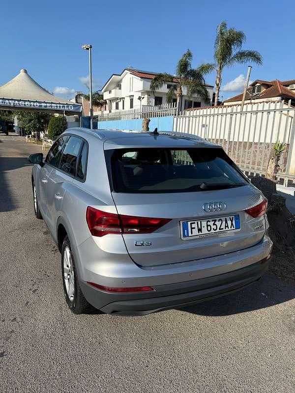 Usata Audi Q3 Ambiente 150 CV (110 kW) 2019 Grigio SUV