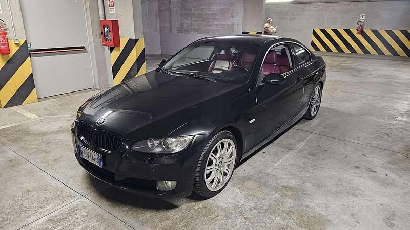 Usata BMW 320 177 CV (130 kW) 2007 Coupé