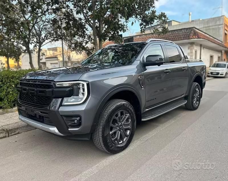 Usata Ford Ranger Wildtrack 205 CV (150 kW) 2024 Grigio Pick-up