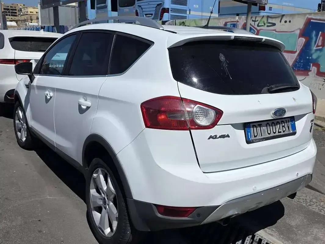 Usata Ford Kuga Titanium 136 CV (100 kW) 2009 Bianco SUV