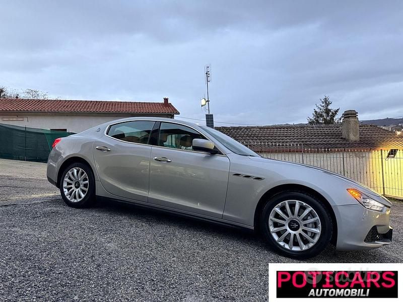Usata Maserati Ghibli 275 CV (202 kW) 2014 Grigio Berlina