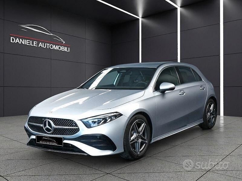 Usata Mercedes A180 AMG line 136 CV (100 kW) 2025 Grigio Berlina