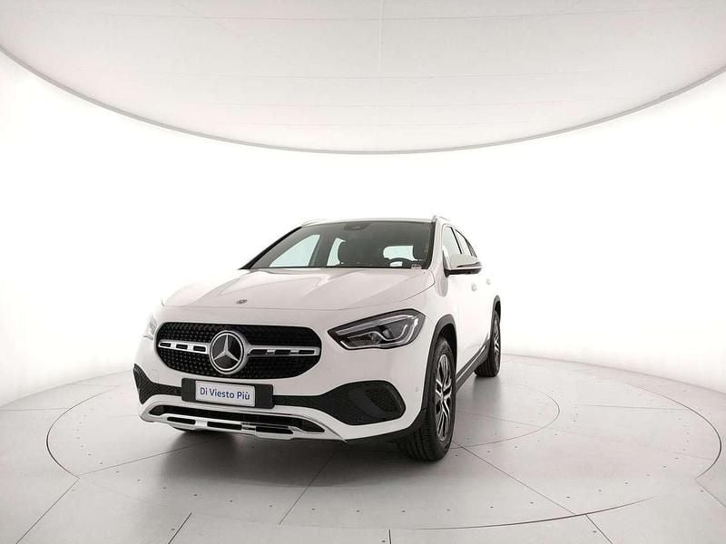 Usata Mercedes GLA200 163 CV (119 kW) 2020 Bianco SUV