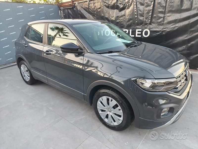 Usata VW T-Cross 95 CV (69 kW) 2019 Grigio SUV