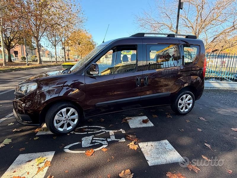 Usata Fiat Doblò Lounge 95 CV (69 kW) 2016 Other Monovolume