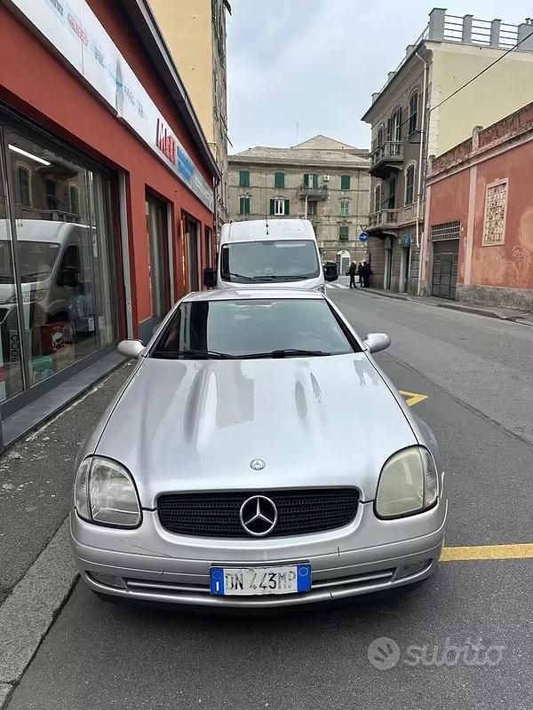 Usata Mercedes SLK200 192 CV (141 kW) 1998 Grigio Cabrio