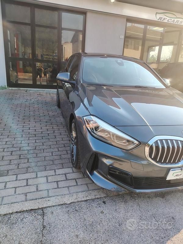 Usata BMW 116 Luxury Line 116 CV (85 kW) 2021 Grigio Utilitaria
