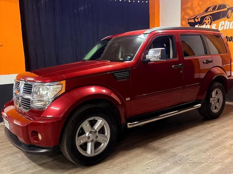 Usata Dodge Nitro 177 CV (130 kW) 2008 Rosso SUV