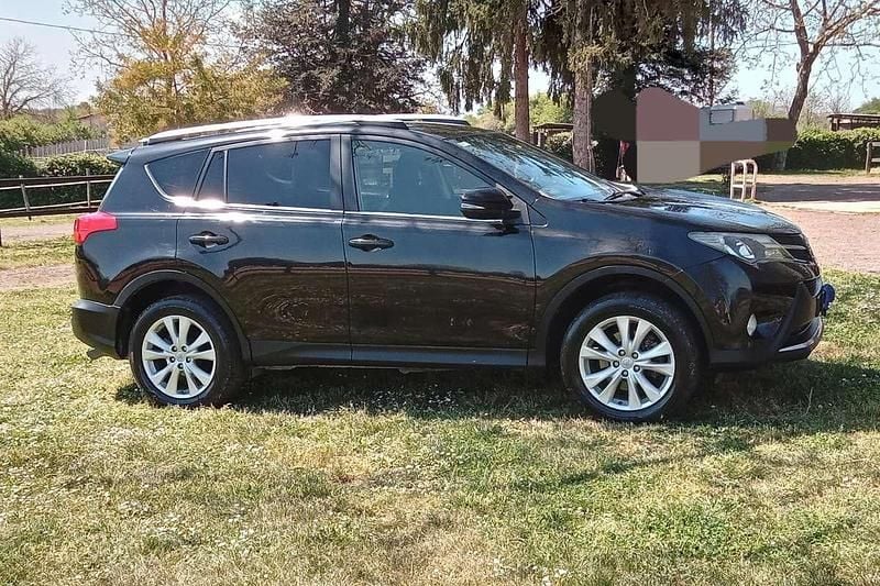 Usata Toyota RAV4 Lounge 150 CV (110 kW) 2015 SUV