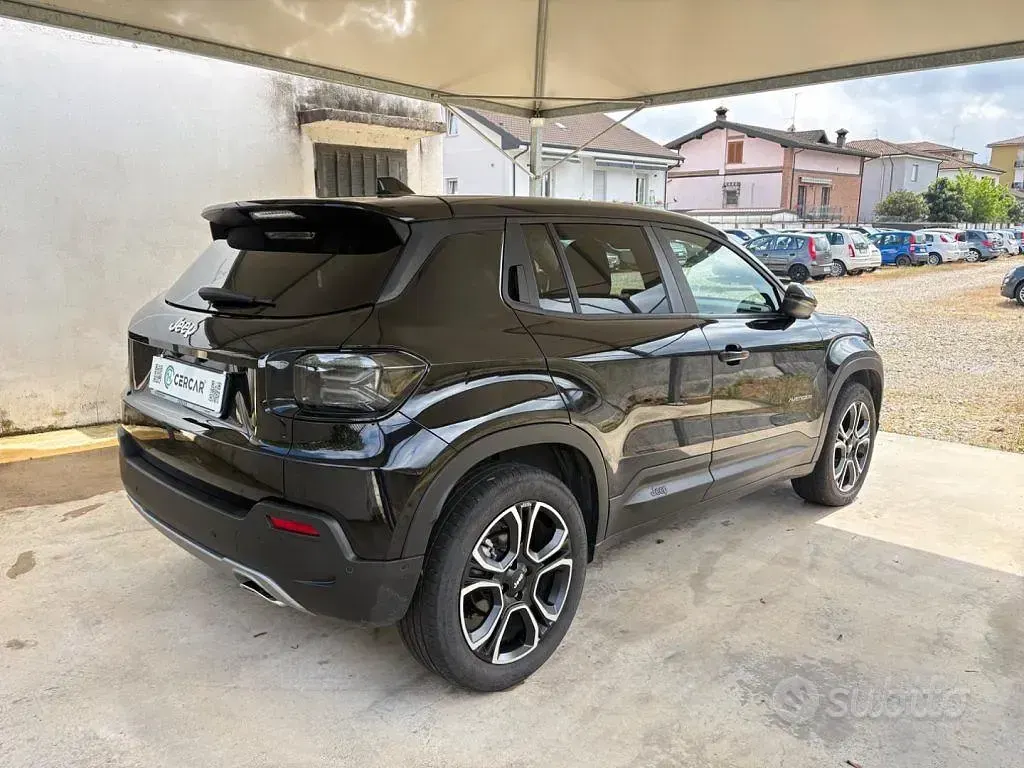 Usata Jeep Avenger Summit 101 CV (74 kW) 2025 Nero SUV