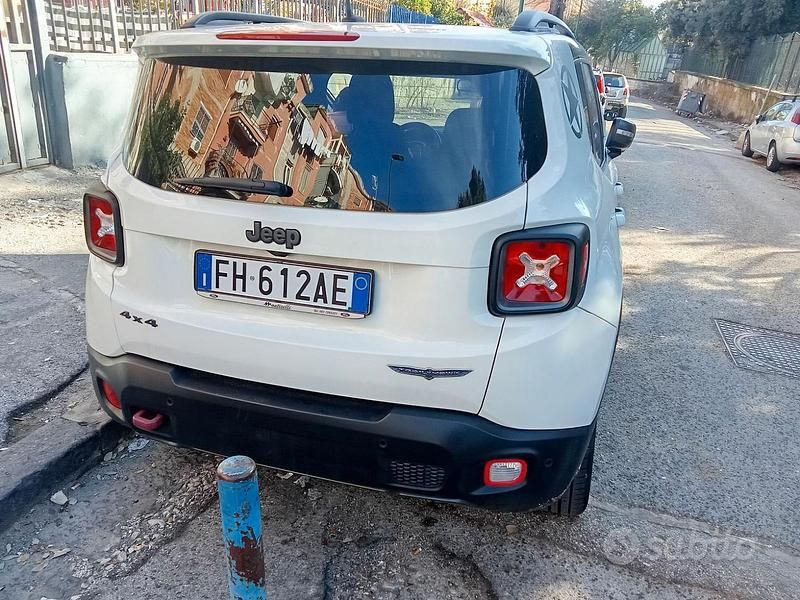 Usata Jeep Renegade 140 CV (102 kW) 2019 Bianco SUV