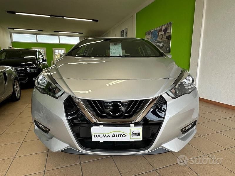 Usata Nissan Micra Acenta 70 CV (51 kW) 2018 Grigio Berlina