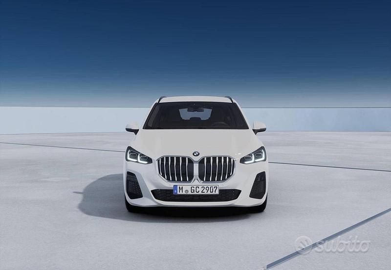 Nuova BMW 218 Active Tourer M Sport 150 CV (110 kW) 2025 Bianco Monovolume