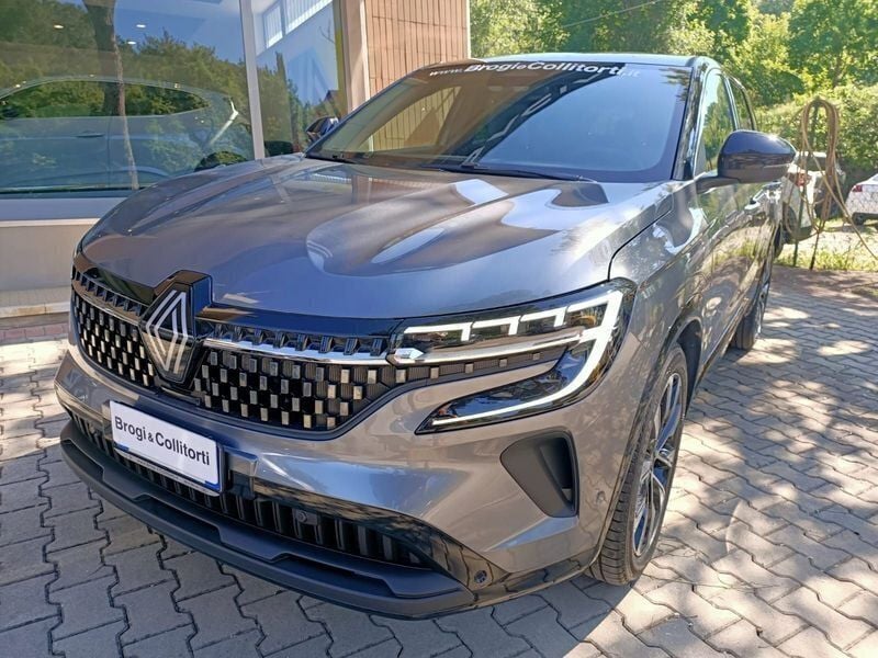 Usata Renault Austral Techno 158 CV (116 kW) 2024 Grigio SUV