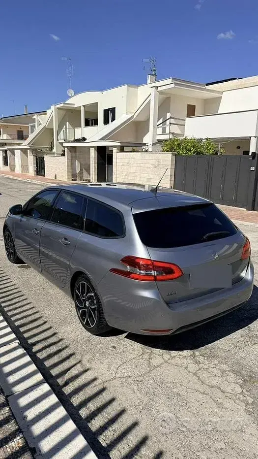 Usata Peugeot 308 SW 150 CV (110 kW) 2018 Grigio Station wagon