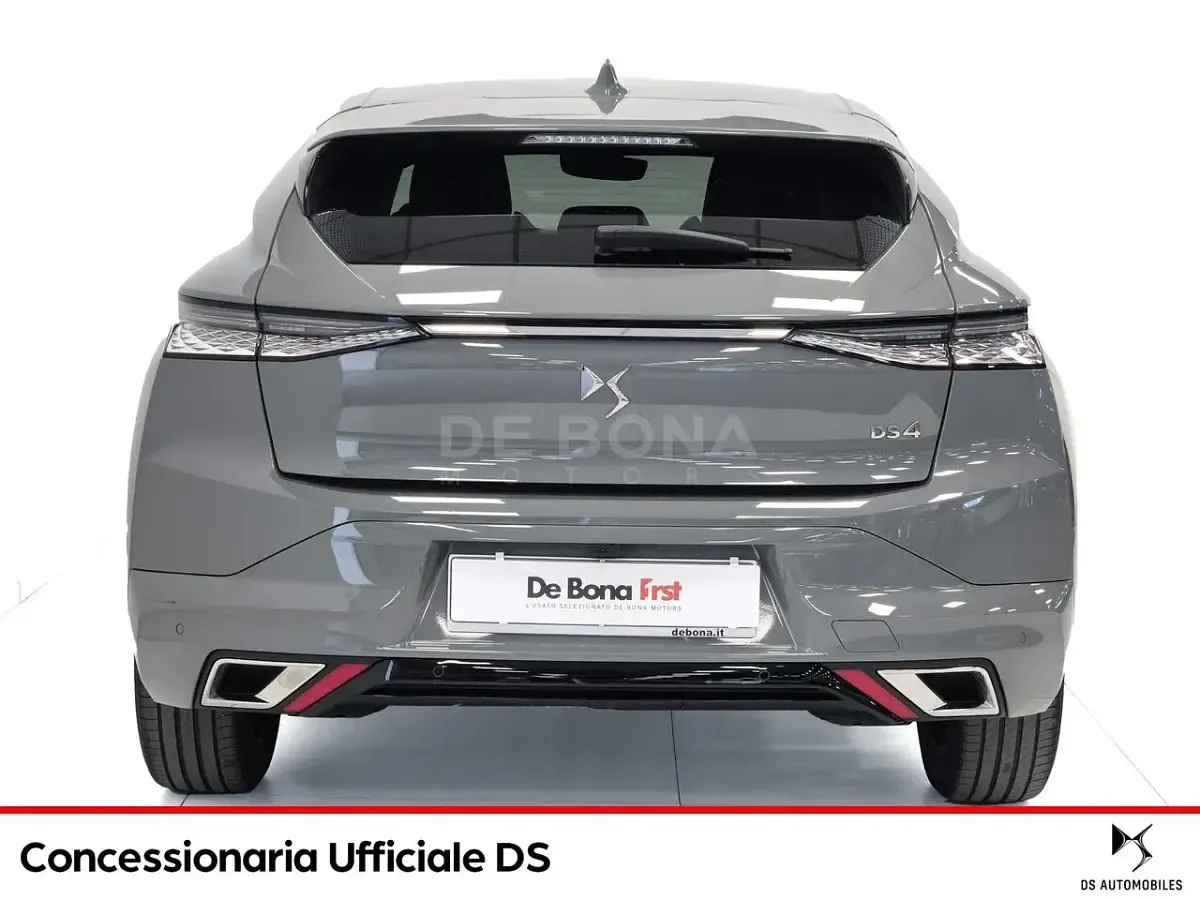 Usata DS Automobiles DS4 Crossback Opera 131 CV (96 kW) 2023 Grigio SUV