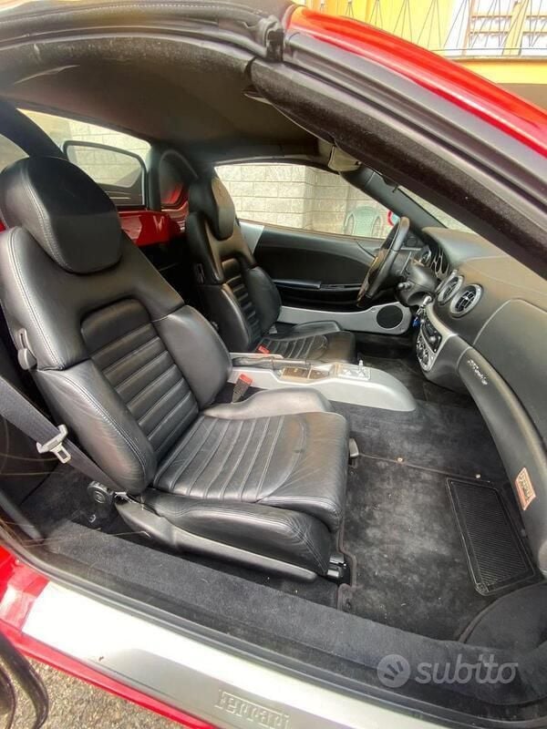 Usata Ferrari 360 400 CV (294 kW) 2002 Rosso Cabrio