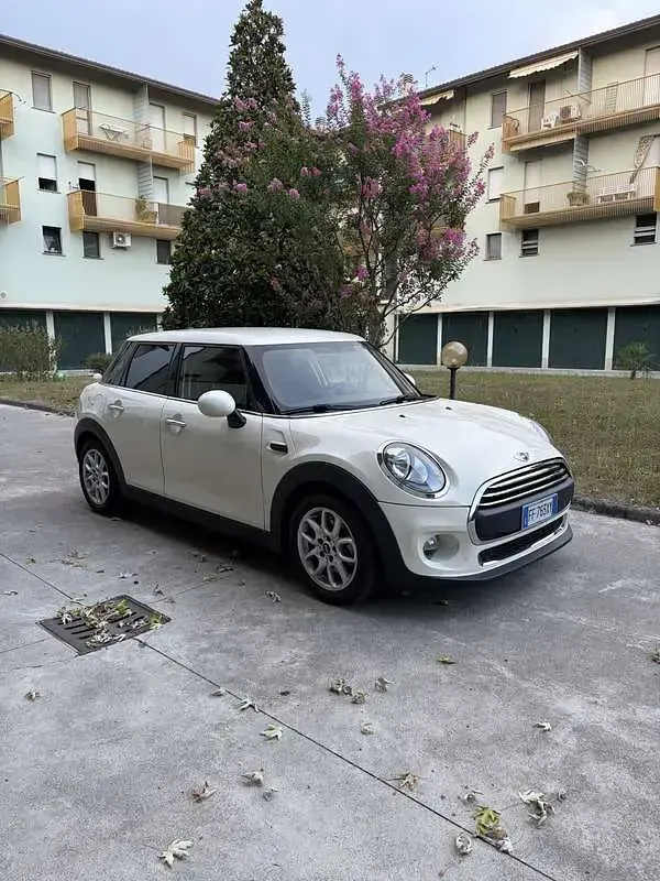 Usata Mini One D Hype 95 CV (69 kW) 2016 Utilitaria