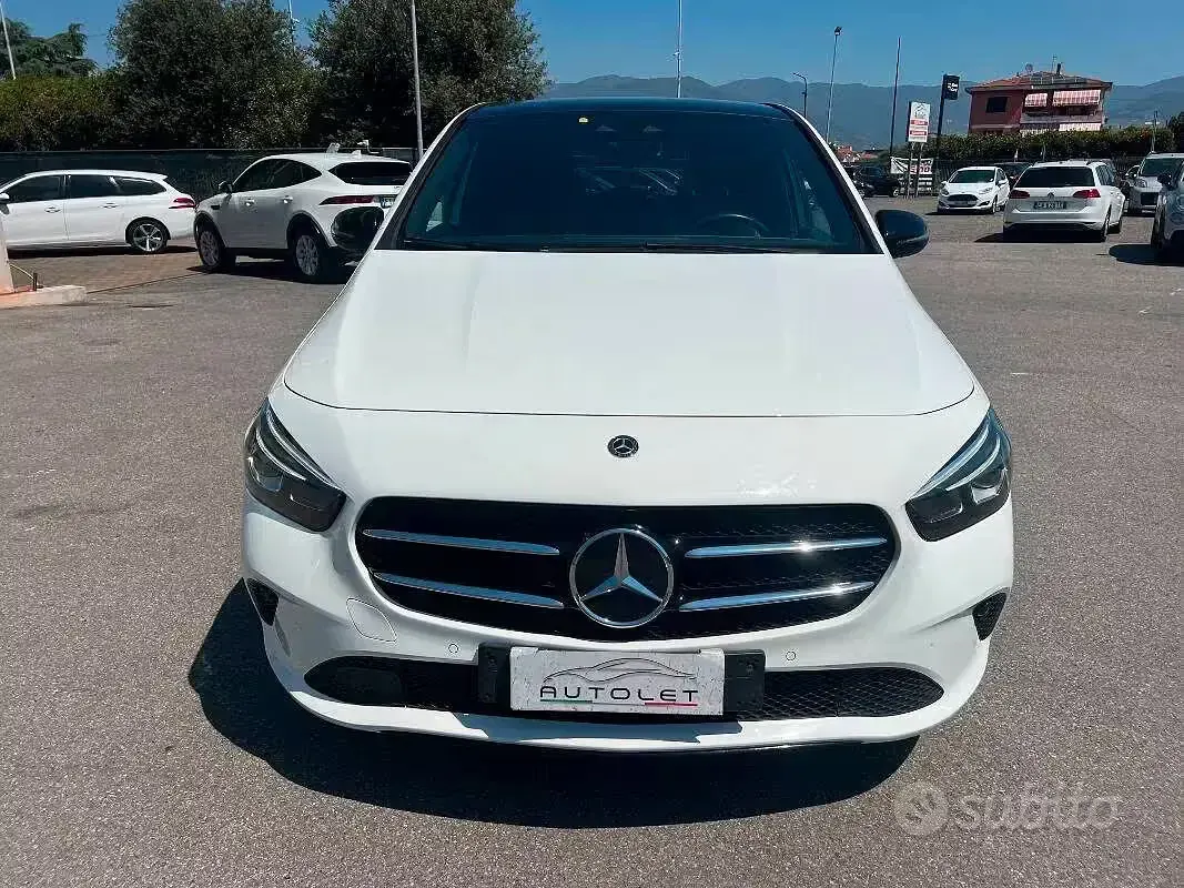Usata Mercedes B180 116 CV (85 kW) 2020 Bianco Utilitaria