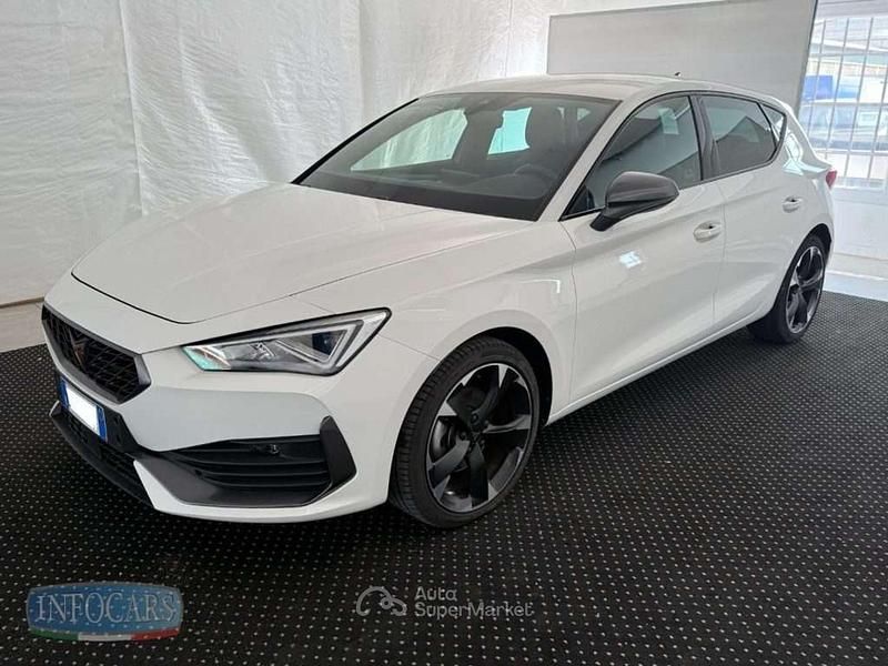 Usata Cupra Leon 150 CV (110 kW) 2024 Bianco metallizzato Berlina