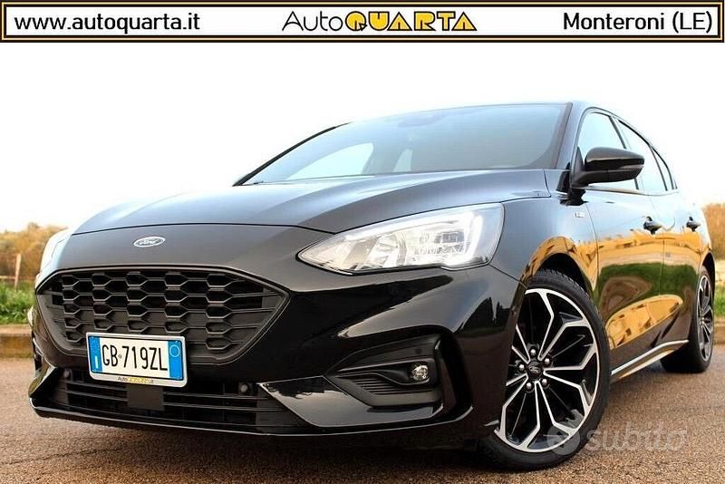 Usata Ford Focus ST-Line 120 CV (88 kW) 2020 Nero Berlina