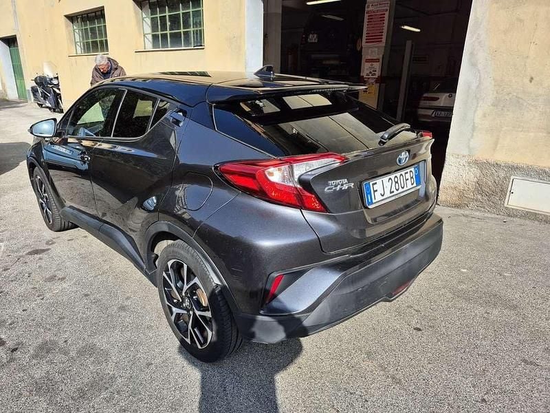 Usata Toyota C-HR Active 98 CV (72 kW) 2017 SUV