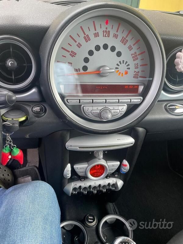 Usata Mini Cooper 120 CV (88 kW) 2008 Blu Utilitaria
