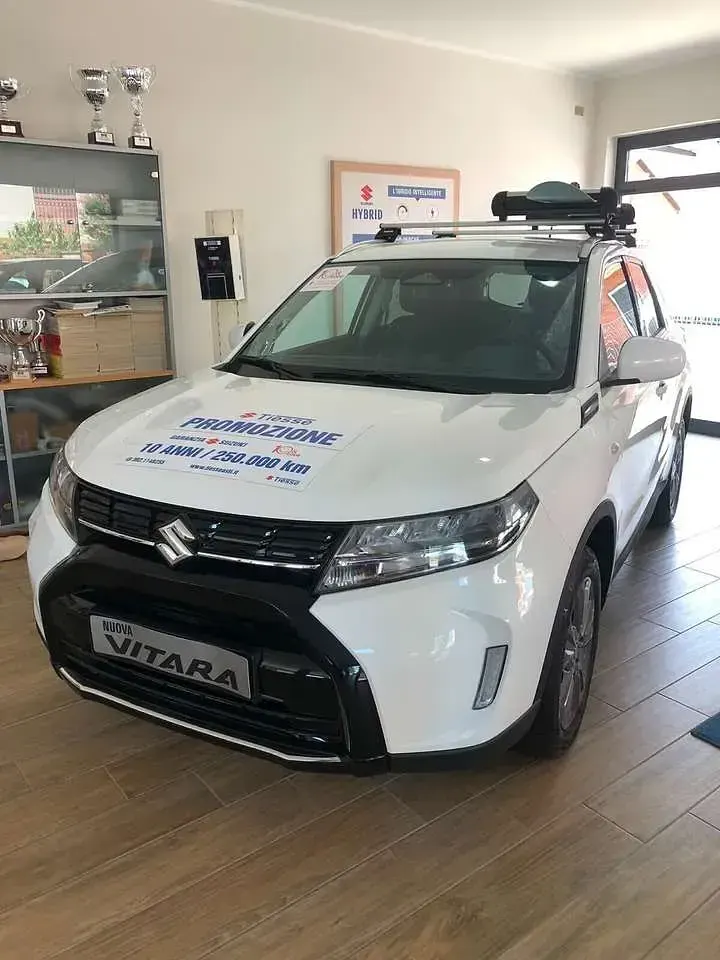 Nuova Suzuki Vitara Cool 109 CV (80 kW) 2026 Bianco SUV