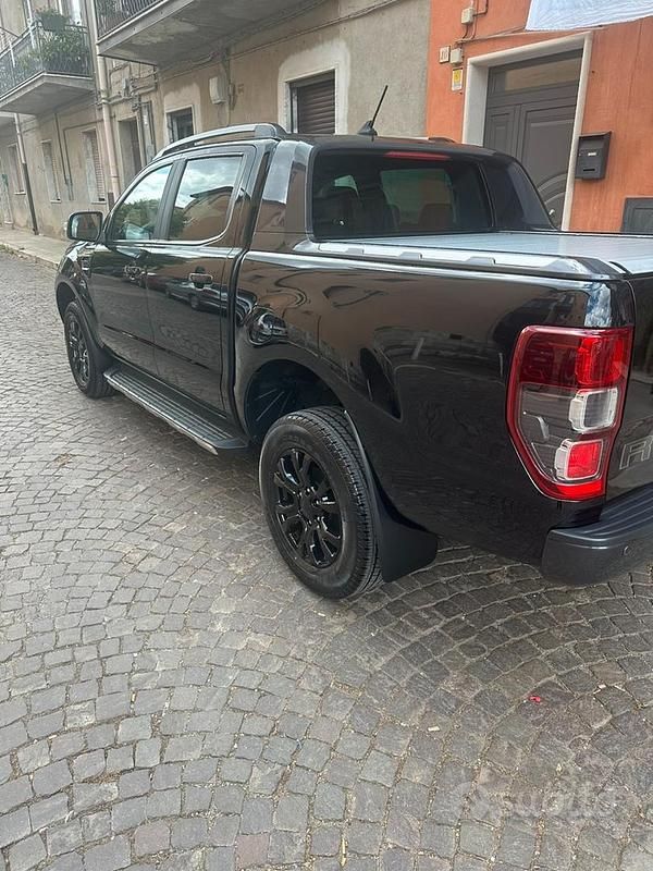 Usata Ford Ranger Wildtrack 170 CV (125 kW) 2021 Nero Pick-up