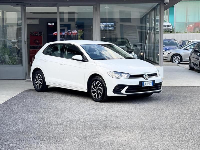 Usata VW Polo 95 CV (69 kW) 2023 Bianco Utilitaria