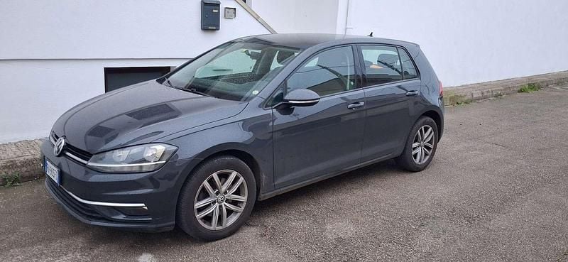 Usata VW Golf VII Business 116 CV (85 kW) 2019 Berlina