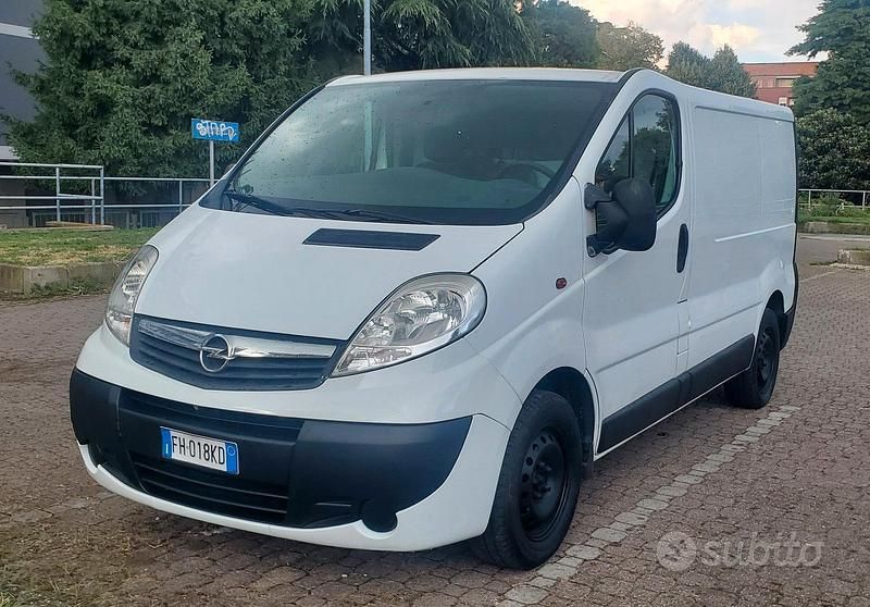 Usata Opel Vivaro 114 CV (83 kW) 2014 Bianco Monovolume