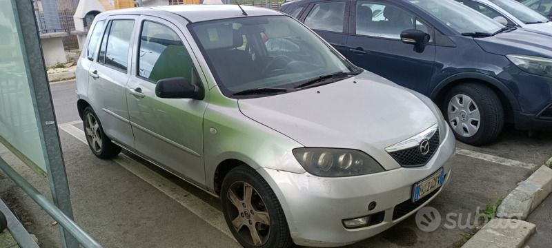 Usata 2008 Mazda 2 Due volumi | 850 € (Super prezzo) - Immagine 1/4
