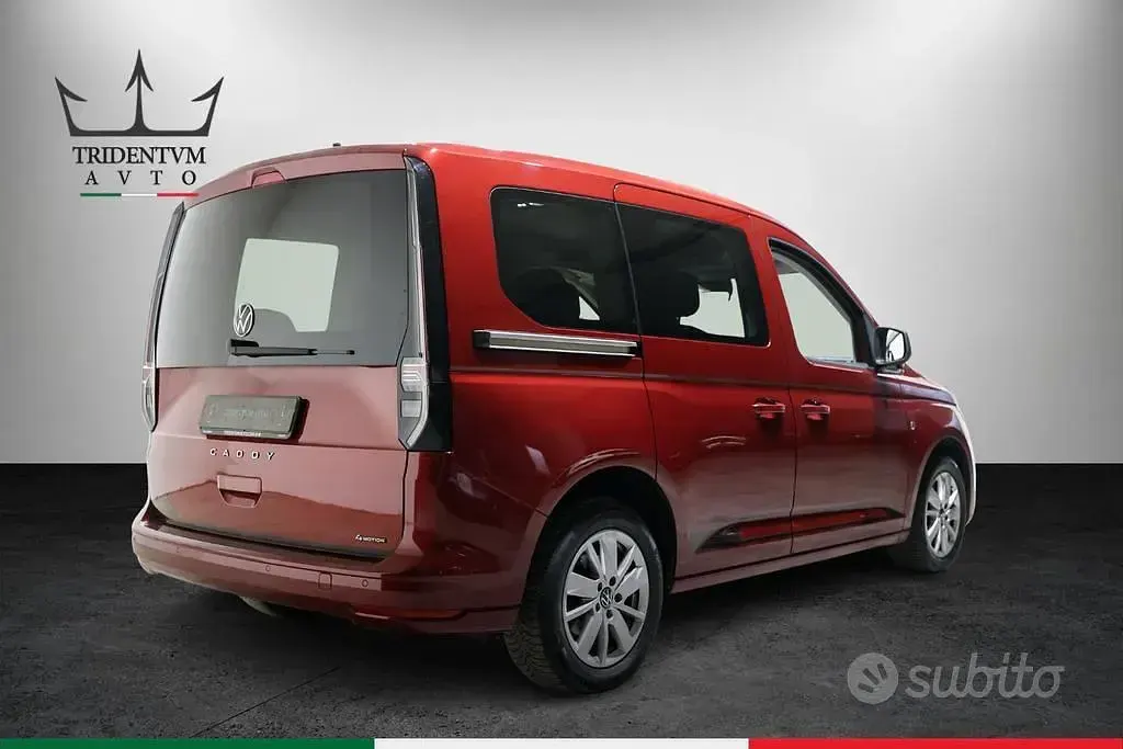 Usata VW Caddy Life 122 CV (89 kW) 2021 Rosso Monovolume