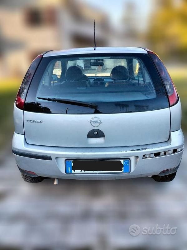 Używany Opel Corsa 58 KM (42 kW) 2006 Szary Hatchback