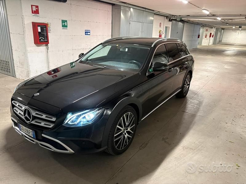 Usata Mercedes E220 2021 Nero Station wagon