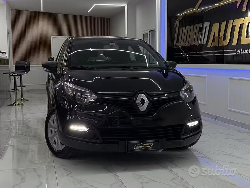 Usata Renault Captur 90 CV (66 kW) 2014 Nero SUV