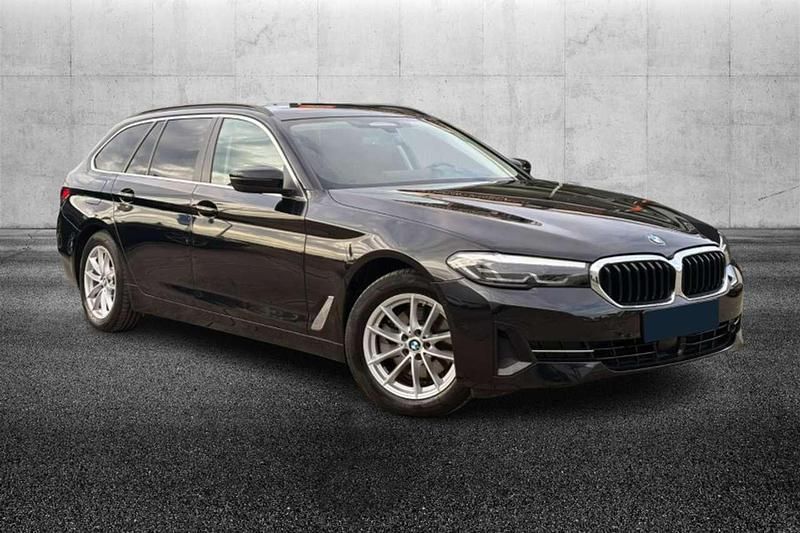 Usata BMW 520 190 CV (139 kW) 2023 Nero Station wagon