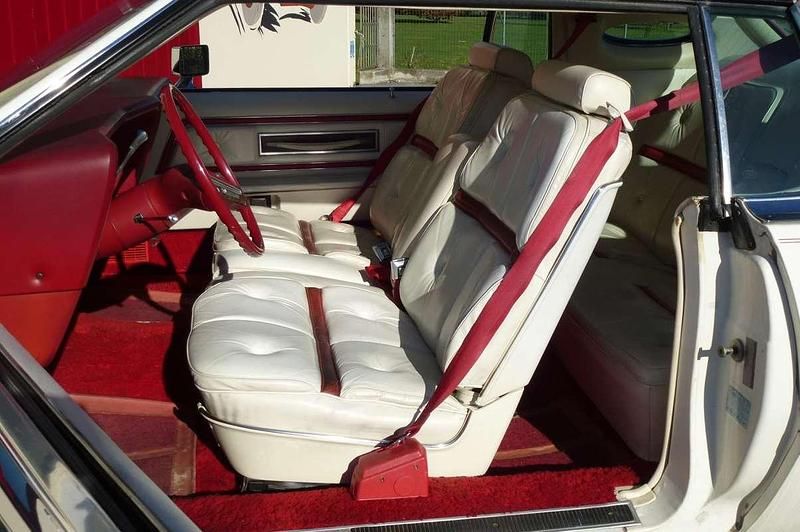 Usata Lincoln Continental 220 CV (161 kW) 1976 Bianco Coupé