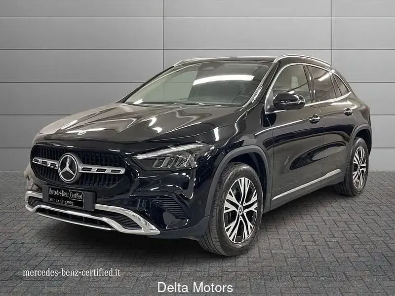 Usata Mercedes GLA180 Advanced Plus 116 CV (85 kW) 2023 SUV
