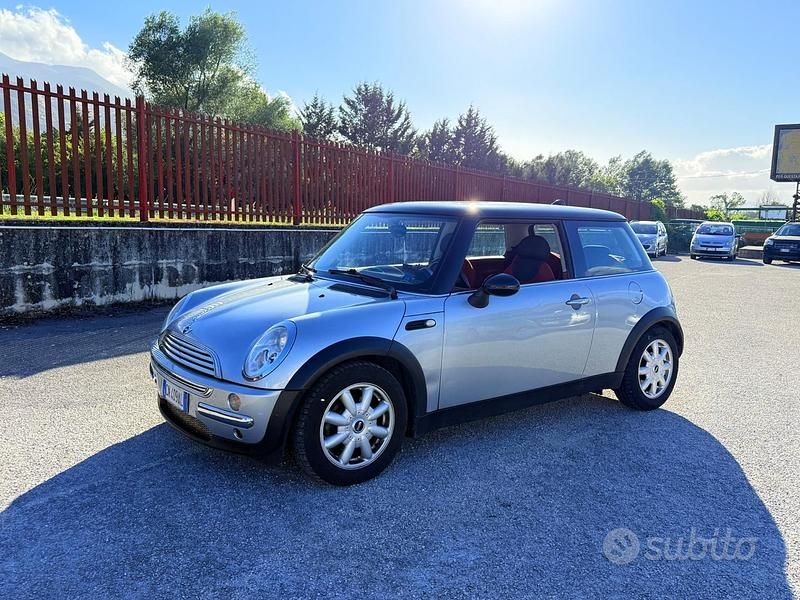 Begagnad Mini Cooper 116 HK (85 kW) 2004 Grå Halvkombi