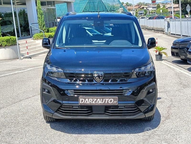 Nuova Peugeot Rifter Allure 102 CV (75 kW) 2025 Nero perla metallizzato Monovolume