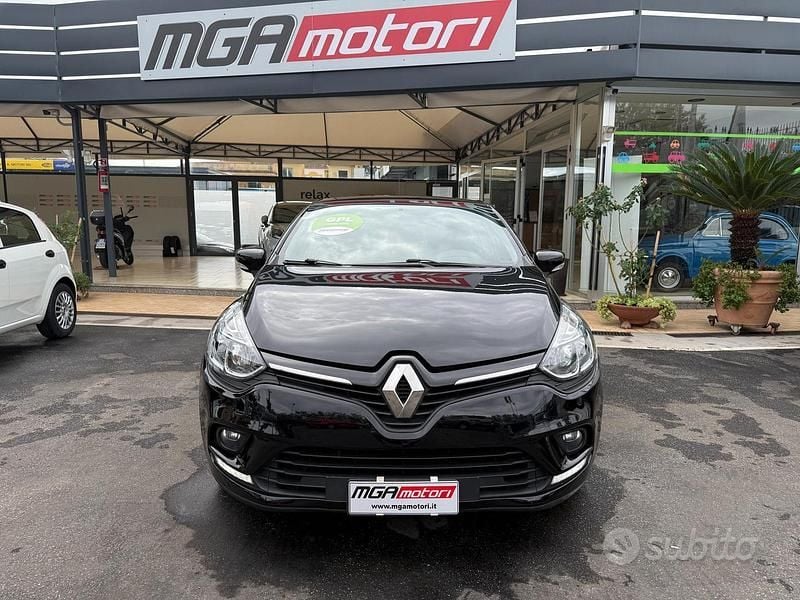 Usata Renault Clio IV Business 90 CV (66 kW) 2018 Nero Berlina