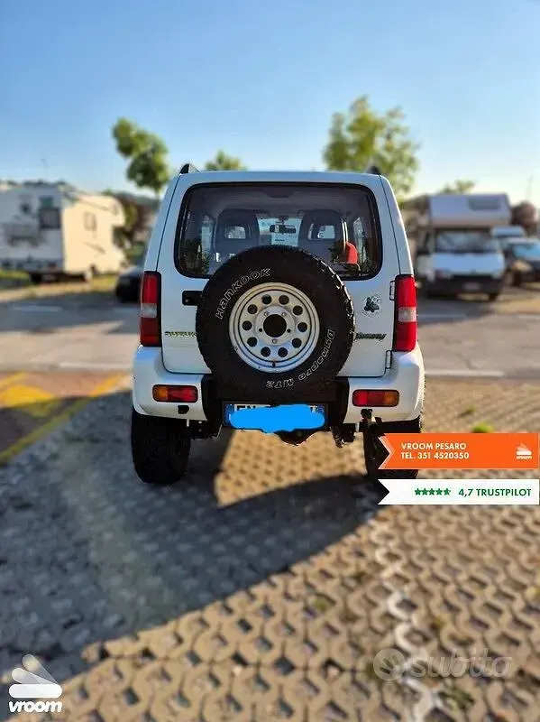 Usata Suzuki Jimny 84 CV (61 kW) 2012 Bianco SUV